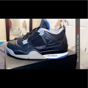 Jordan 4s